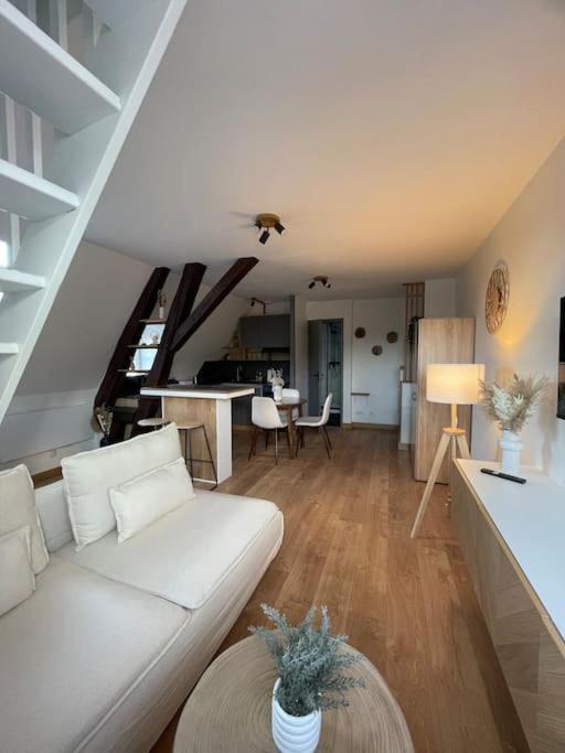 Duplex Bord De L'Eure - Parking Inclus - Jolie Vue Sur La Cathedrale Apartment Chartres Luaran gambar