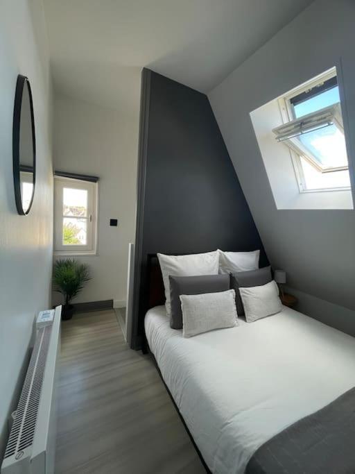 Duplex Bord De L'Eure - Parking Inclus - Jolie Vue Sur La Cathedrale Apartment Chartres Luaran gambar
