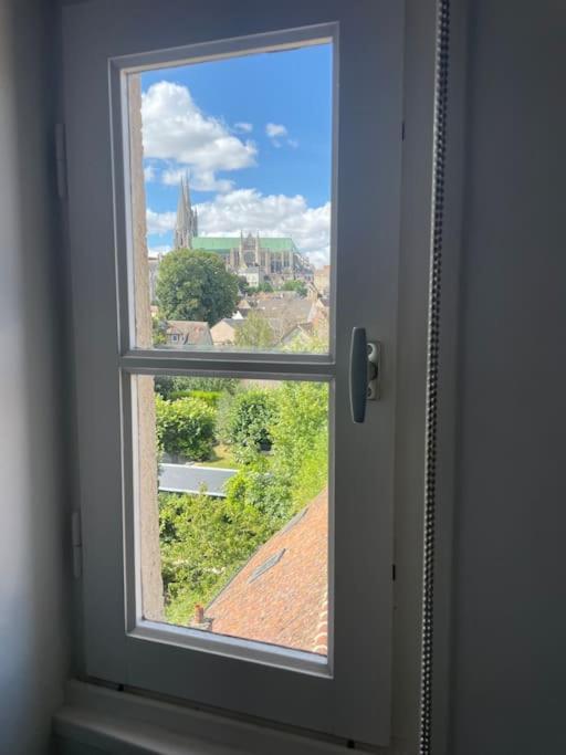Duplex Bord De L'Eure - Parking Inclus - Jolie Vue Sur La Cathedrale Apartment Chartres Luaran gambar